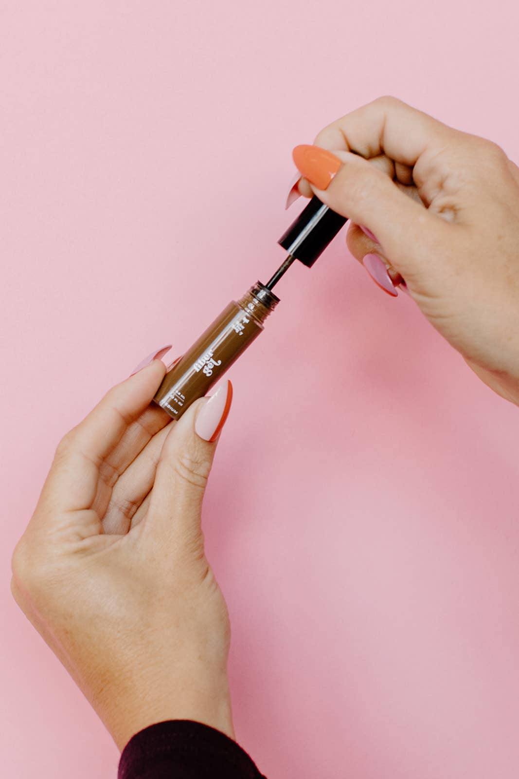 Brow Fox Beauty - Wholesale Eyebrow Pencil/Filler - Fiber Brow Gel | Full Pack5