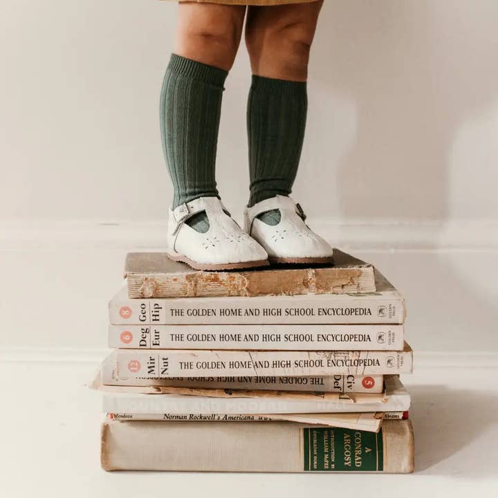 Zimmerman Shoes - Wholesale Dress Shoes - Kids - Flora T-Strap - Ivory Pebble2