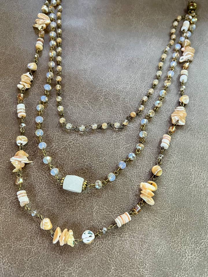 Medina Necklace Beige for wholesale by Dylan Designs