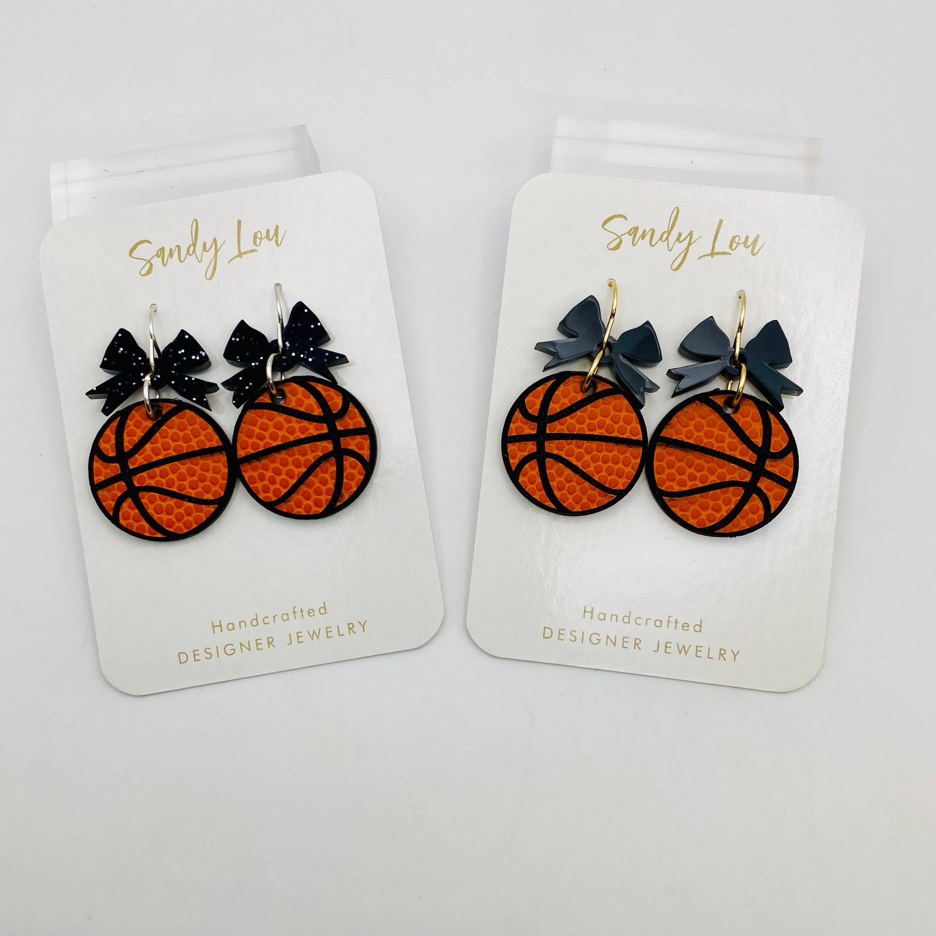 Sandy Lou Designs - Vente Boucles d'oreilles pendantes - Boucles d'oreilles esprit jour de match de basket-ball2