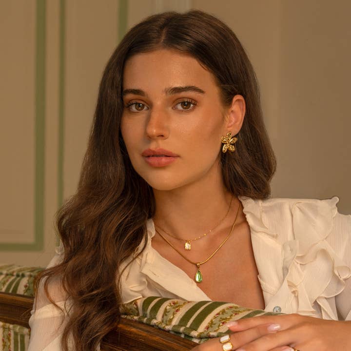 Gold Ivy green necklace for wholesale on Faire1