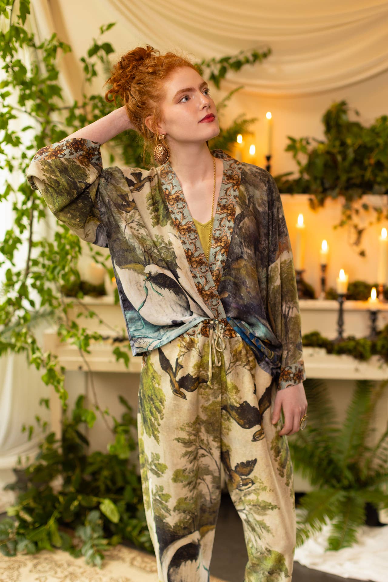 Market of Stars (USA) - Wholesale Kimono - Women's - Theatre of Dreams Pixie Duster Cropped Kimono w/ Swan15