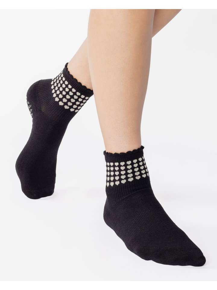 Pointe Studio - Wholesale Socks - Women's - Women's Sweetheart Ankle Grip Sock