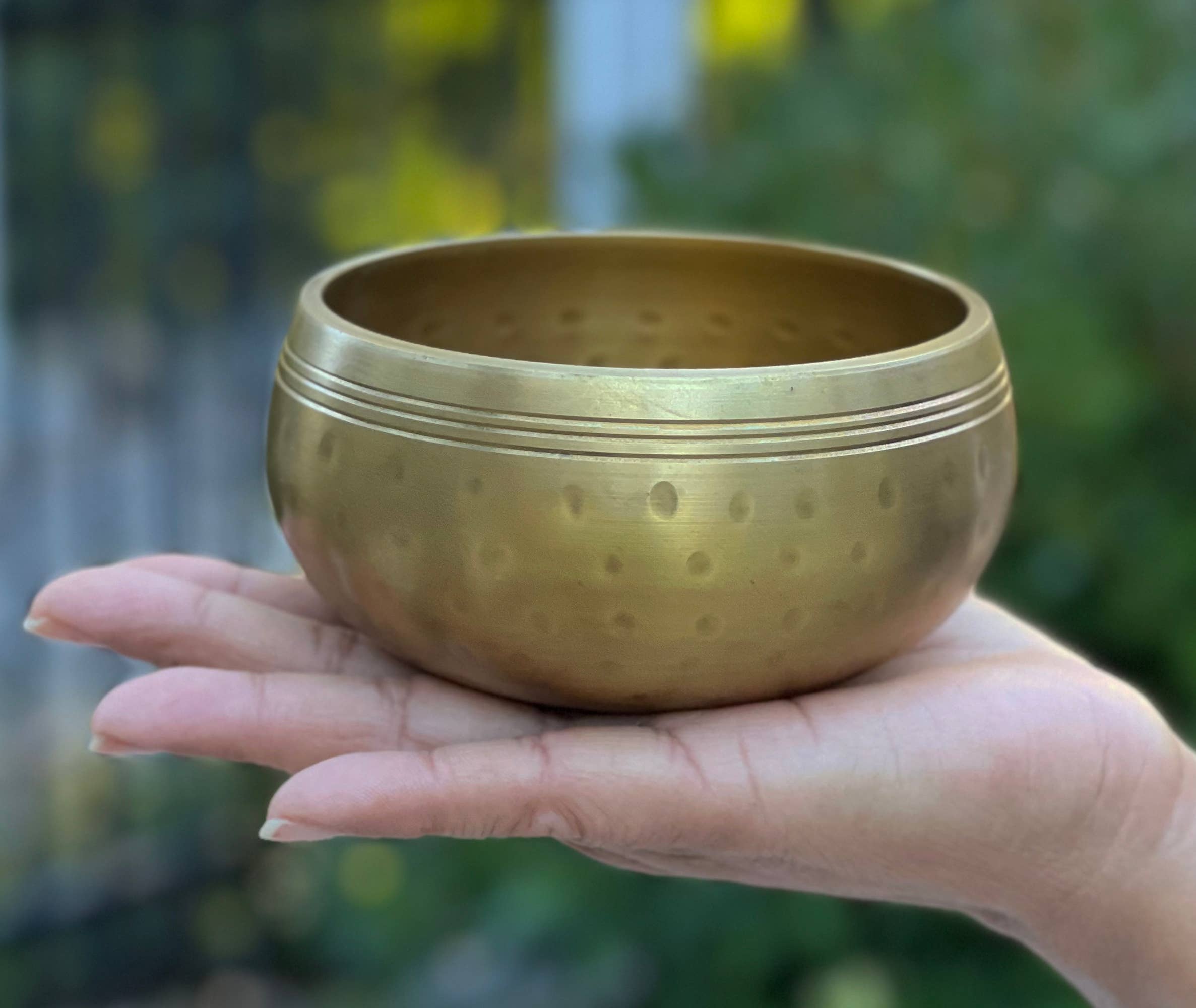 Lungta Imports - Wholesale Meditation Supplies - Tibetan Ring Gong Meditation Singing Bowl Complete Set11