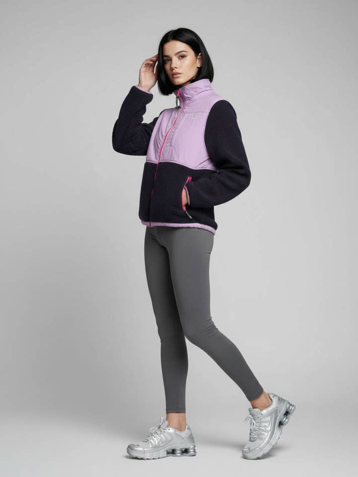 Il pile AeroTherm in blu navy/viola per la vendita all'ingrosso da parte di Marc Angelo