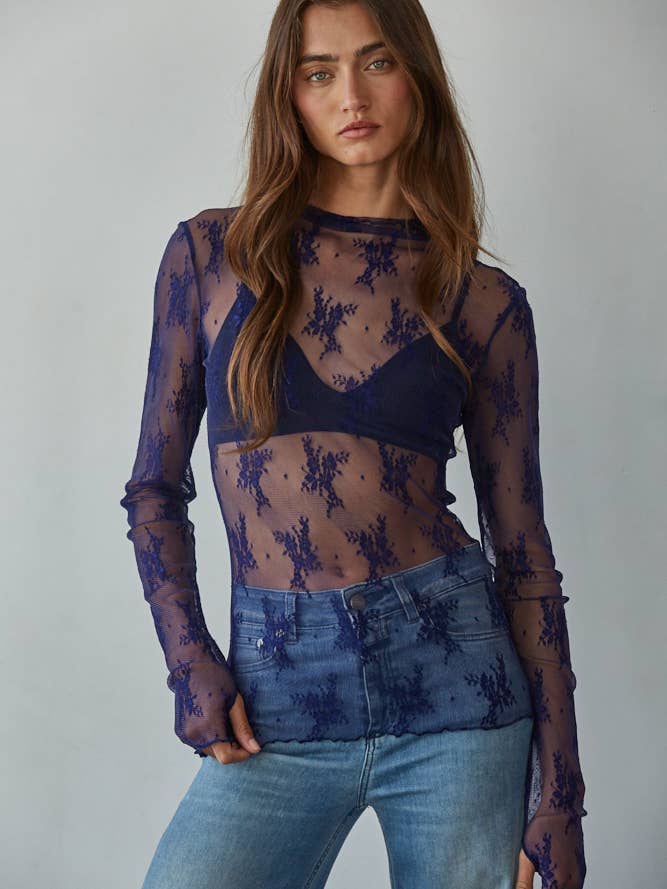 L6687 | Top con scollo a lupetto a maniche lunghe in pizzo jacquard lavorato a maglia per la vendita all'ingrosso da parte di By Together