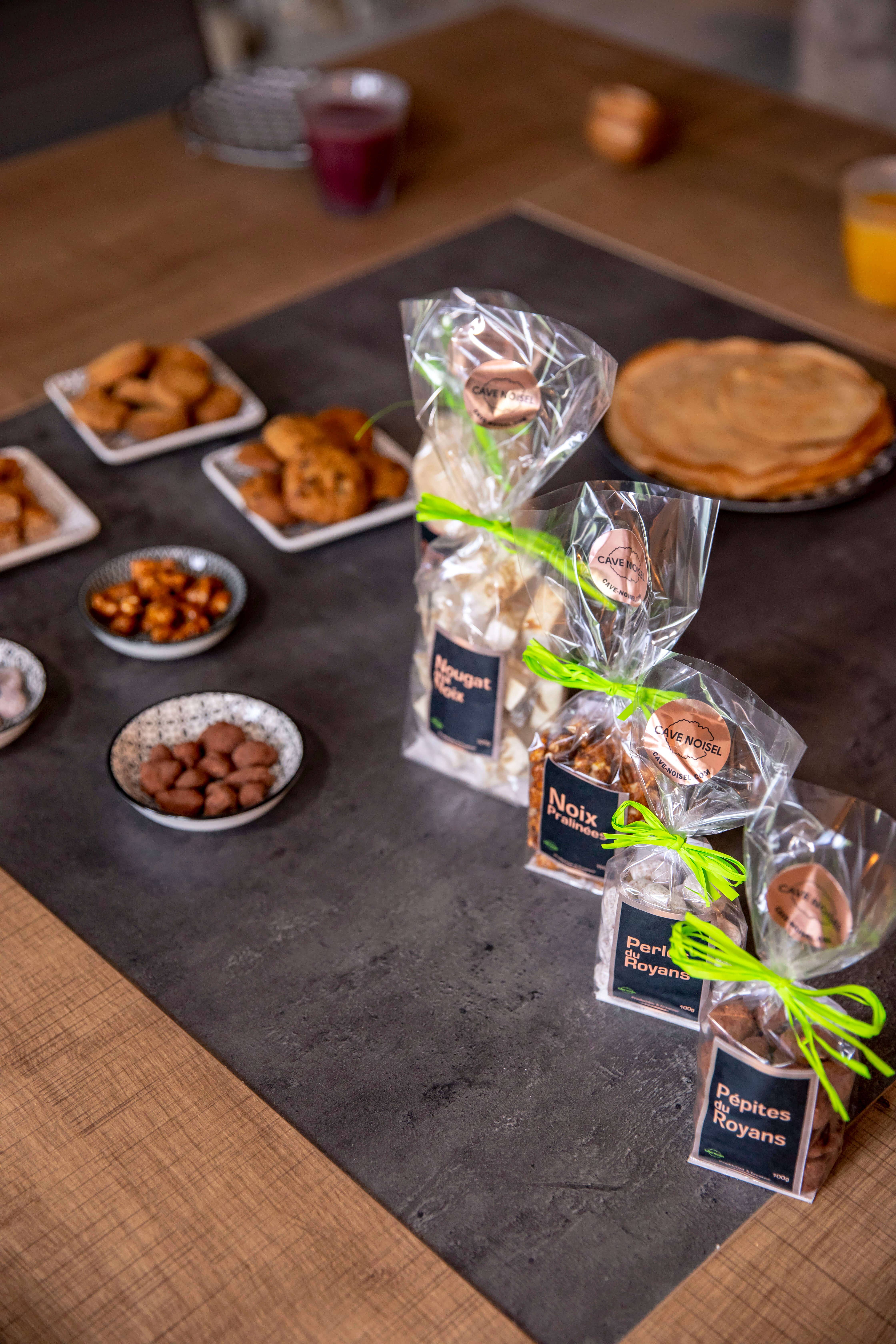 Cave Noisel – wholesale Cake – Praline walnuts4