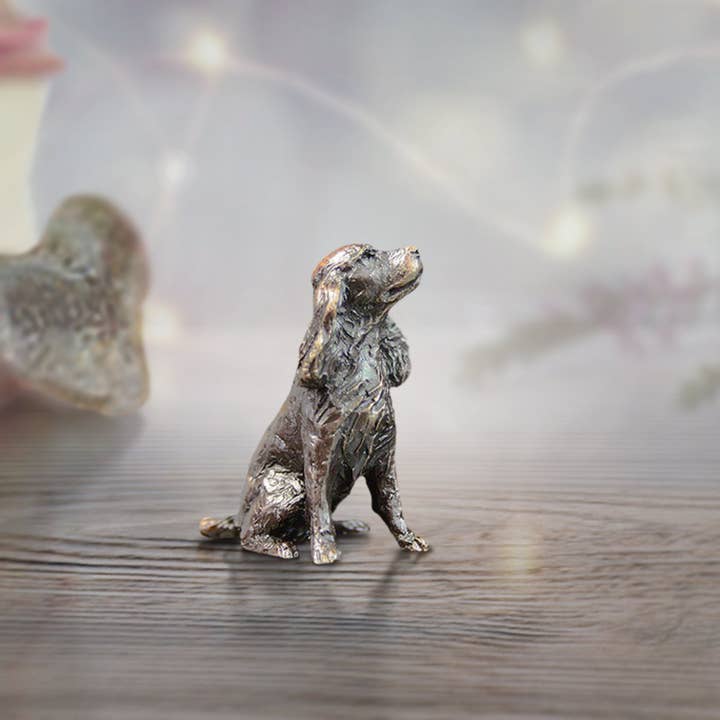 Richard Cooper Bronze - Wholesale Decorative Figurine - Butler & Peach Miniature Bronze Spaniel (2077)