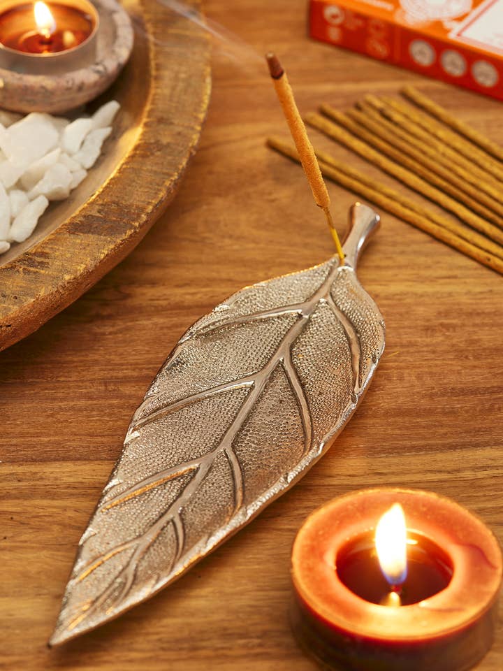 Leaf rökelse Hållare för wholesale av Namaste
