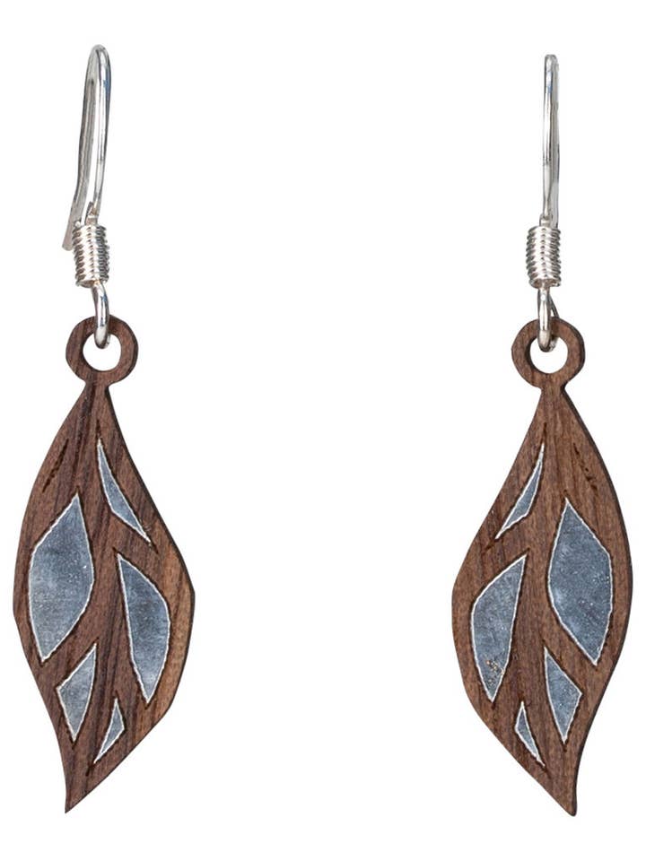 Brinco de galho de folha de pena com acento de folha de prata por atacado de Woodcutts Inc.