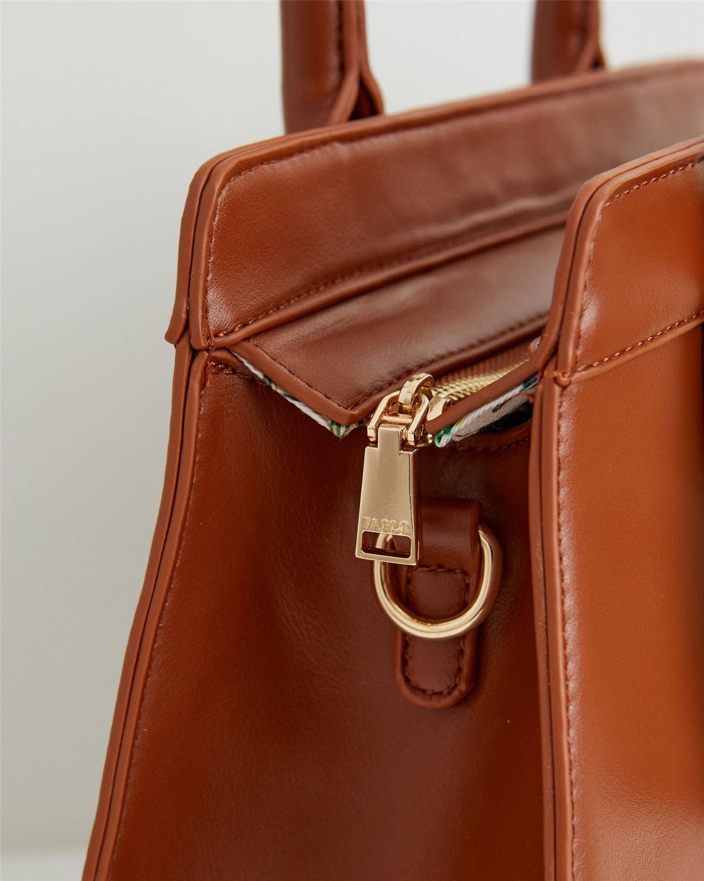 Fable England - Wholesale Top Handle Bag - Women's - Pumpkin Tan Tote Purse7