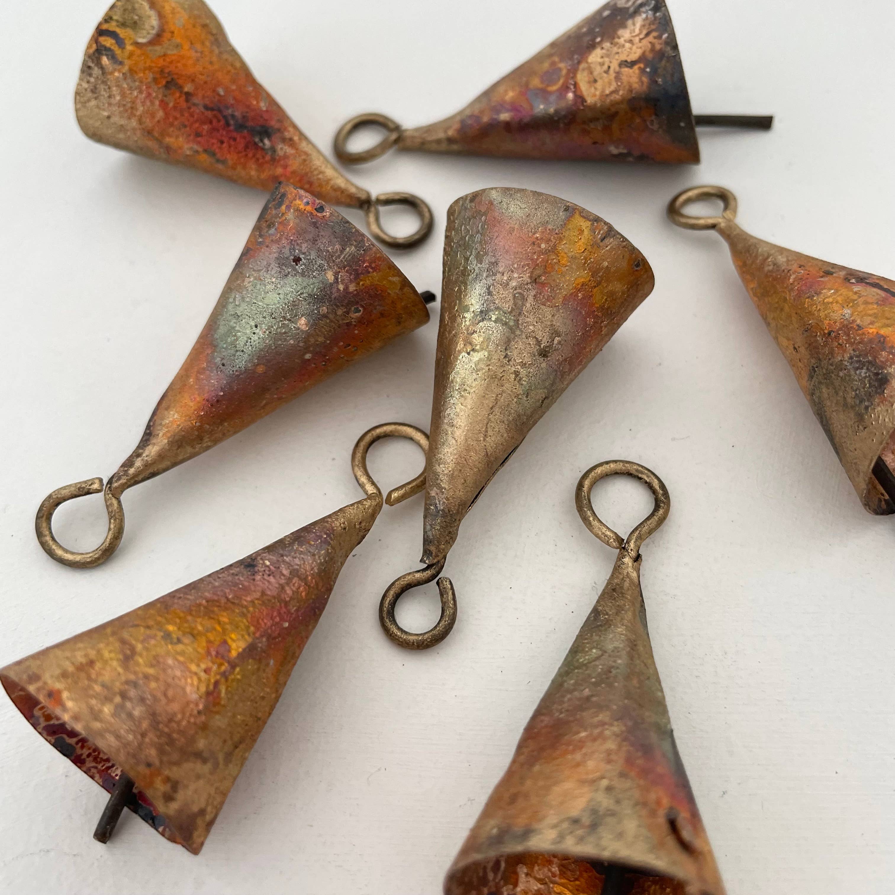 fort & field – wholesale Bunting/garland – Rustic tin cone shaped brass bell jute holiday garland6