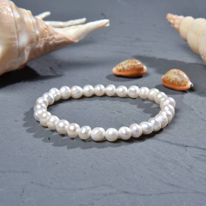 IST Jewelry - Wholesale Beaded Bracelet - Freshwater Pearl Stretch Bracelet