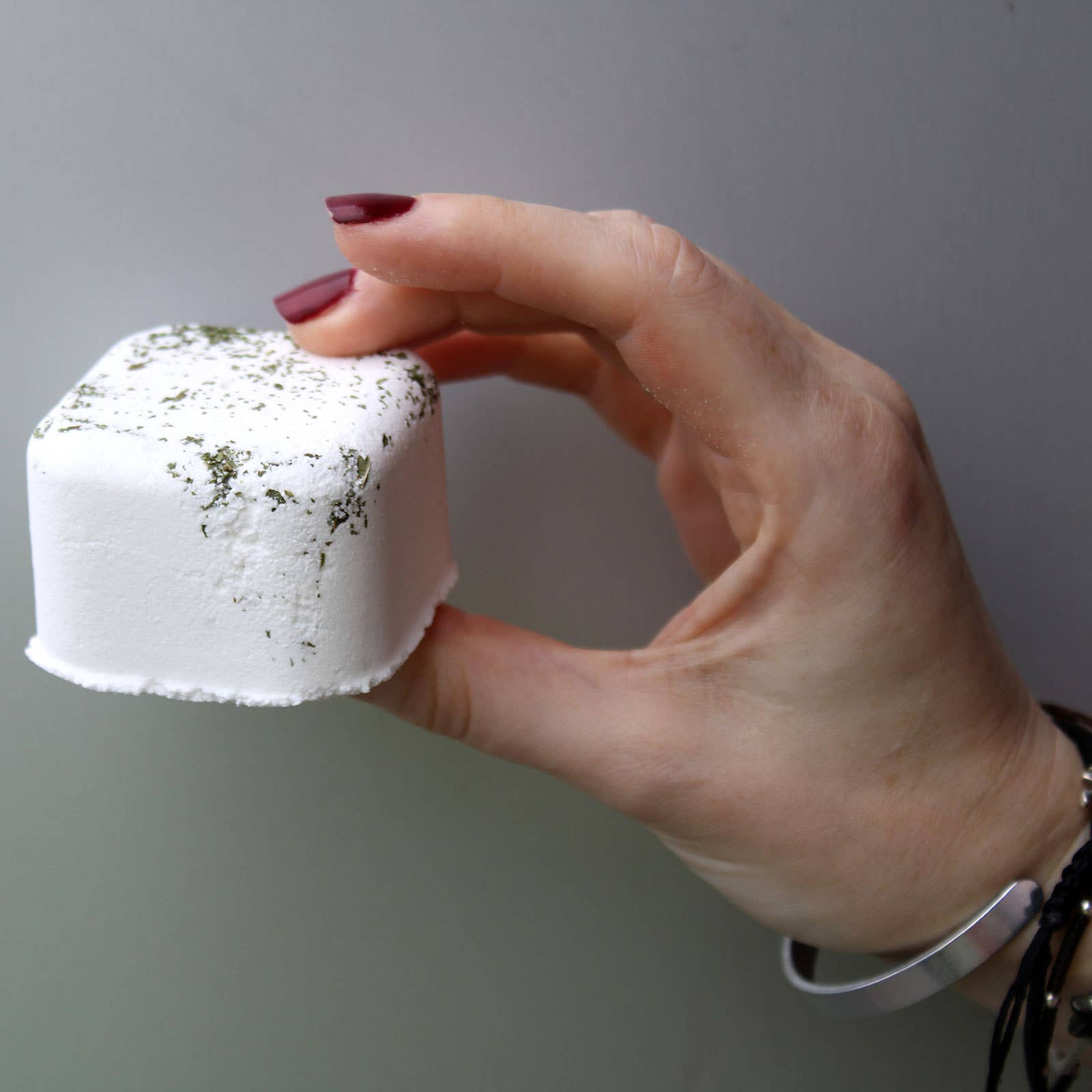 AW Aromatics Limited - Vente Bombe de douche/galet bien-être pour la douche - Bombe de douche aromathérapie 'Kick Start' White Label 70 g2