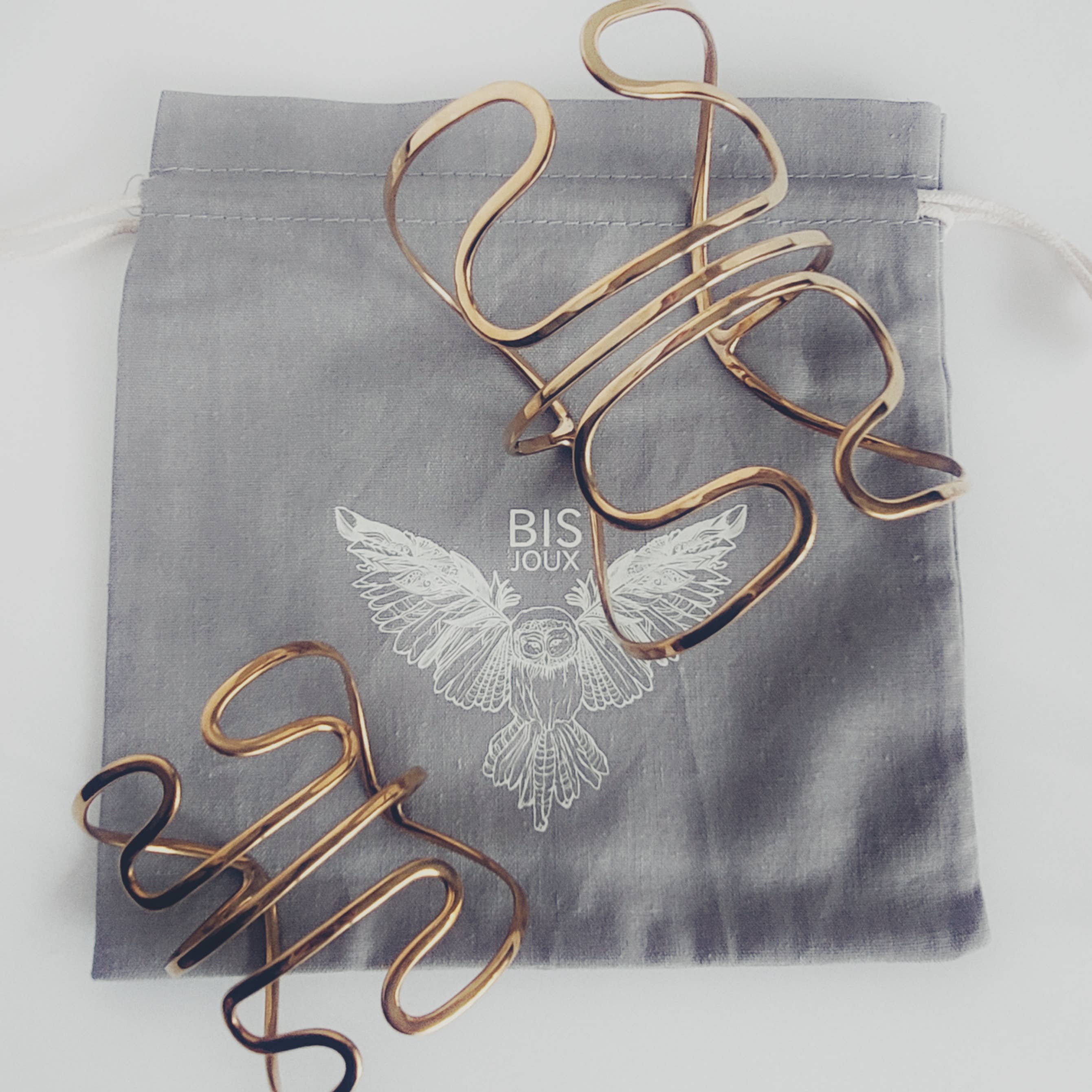 Bisjoux – wholesale Manschettarmband – Bisjoux stor armring i mässing för överarmen1