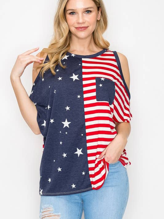 FLÅDE 10735SL524 - UDSKÆRING PÅ ÆRMESTJERNE OG STRIBET TOP for engroshandel på Faire2