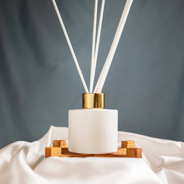 FLAMIN CANDLE - Wholesale Reed Diffuser - Reed Diffuser Gift Boxed White/Rose Gold 100ml