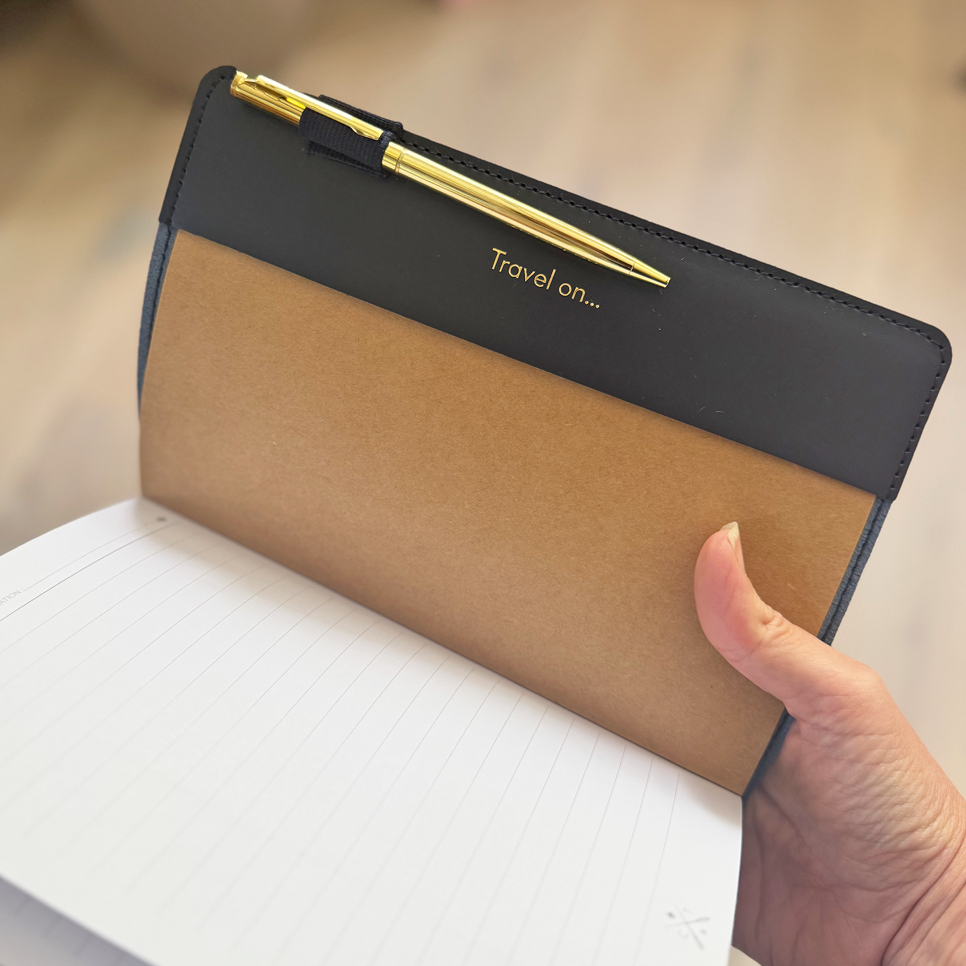 Chasing Threads – Engroshandel Notesbog – Sy Your Travels Map Notebook Kit - Vegansk Navy Læder10