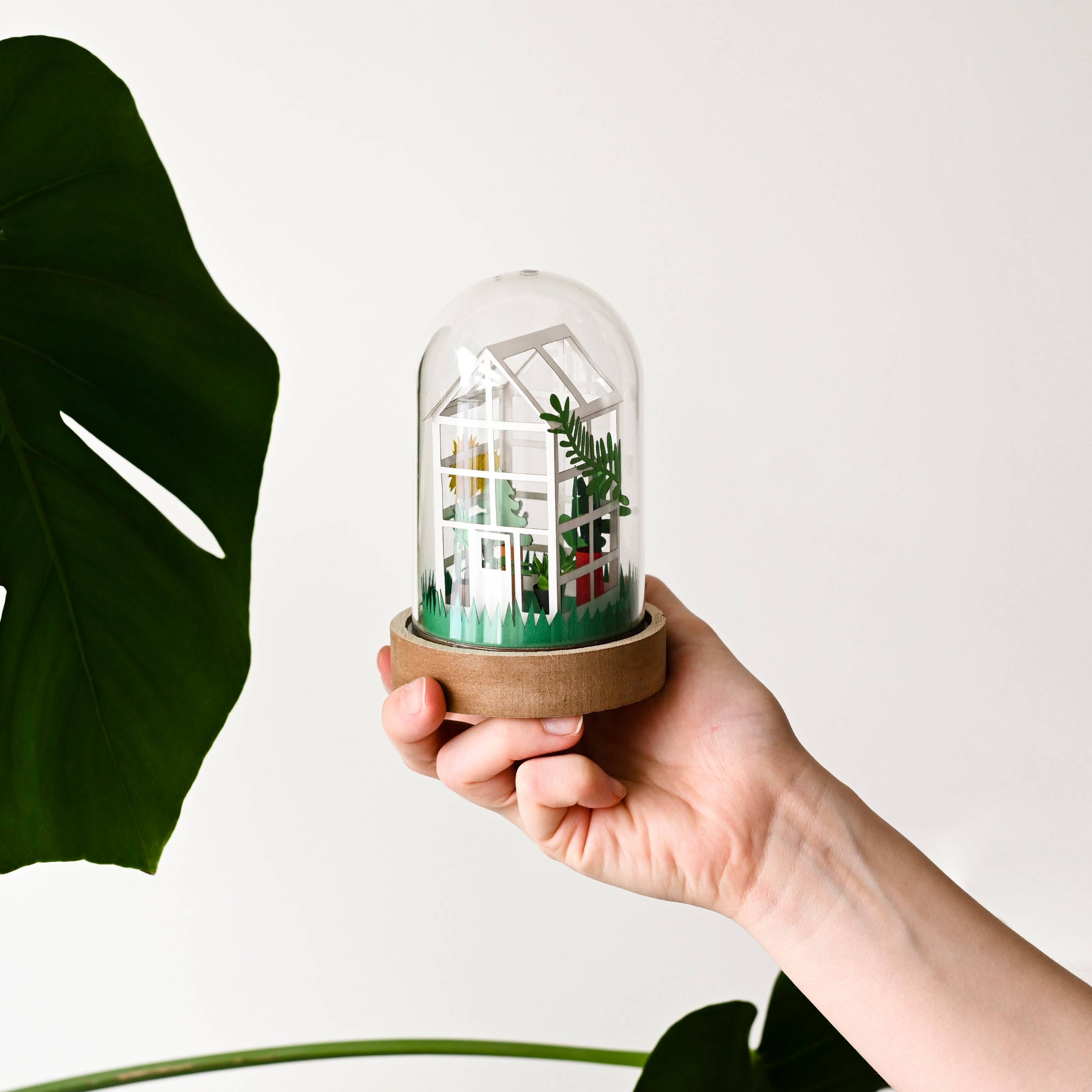 My Papercut Forest – Großhandel Bastelset – DIY Bastelset Gewächshaus aus Papier für Erwachsene2