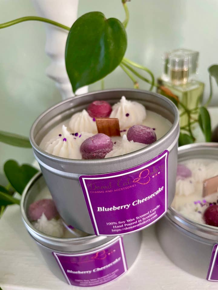 Blueberry Cheesecake Scented Wood Wick Candle for wholesale by Donut Eat Bakery