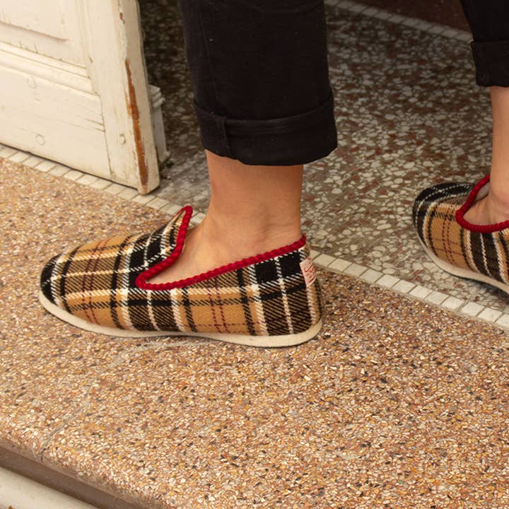 La Pantoufle du Berry - Wholesale Slippers - Women's - CHARENTAISE HIGHLAND3