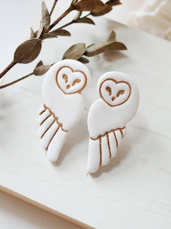 Schneeeule Polymer Clay Ohrstecker für den Großhandel von Petal & Posy