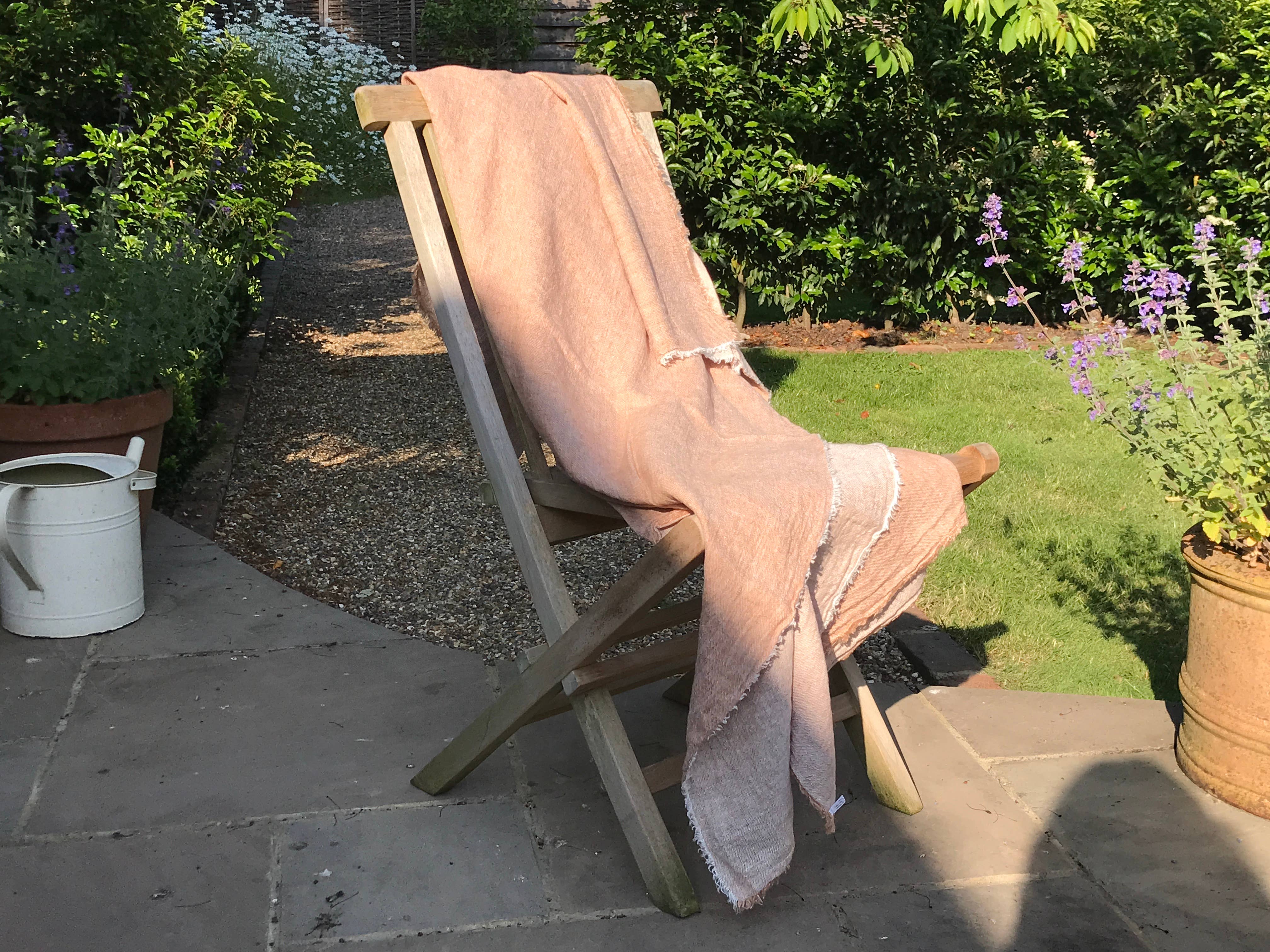 True Linen – wholesale Prydnadsfilt – Muskotbrun linnepläd3