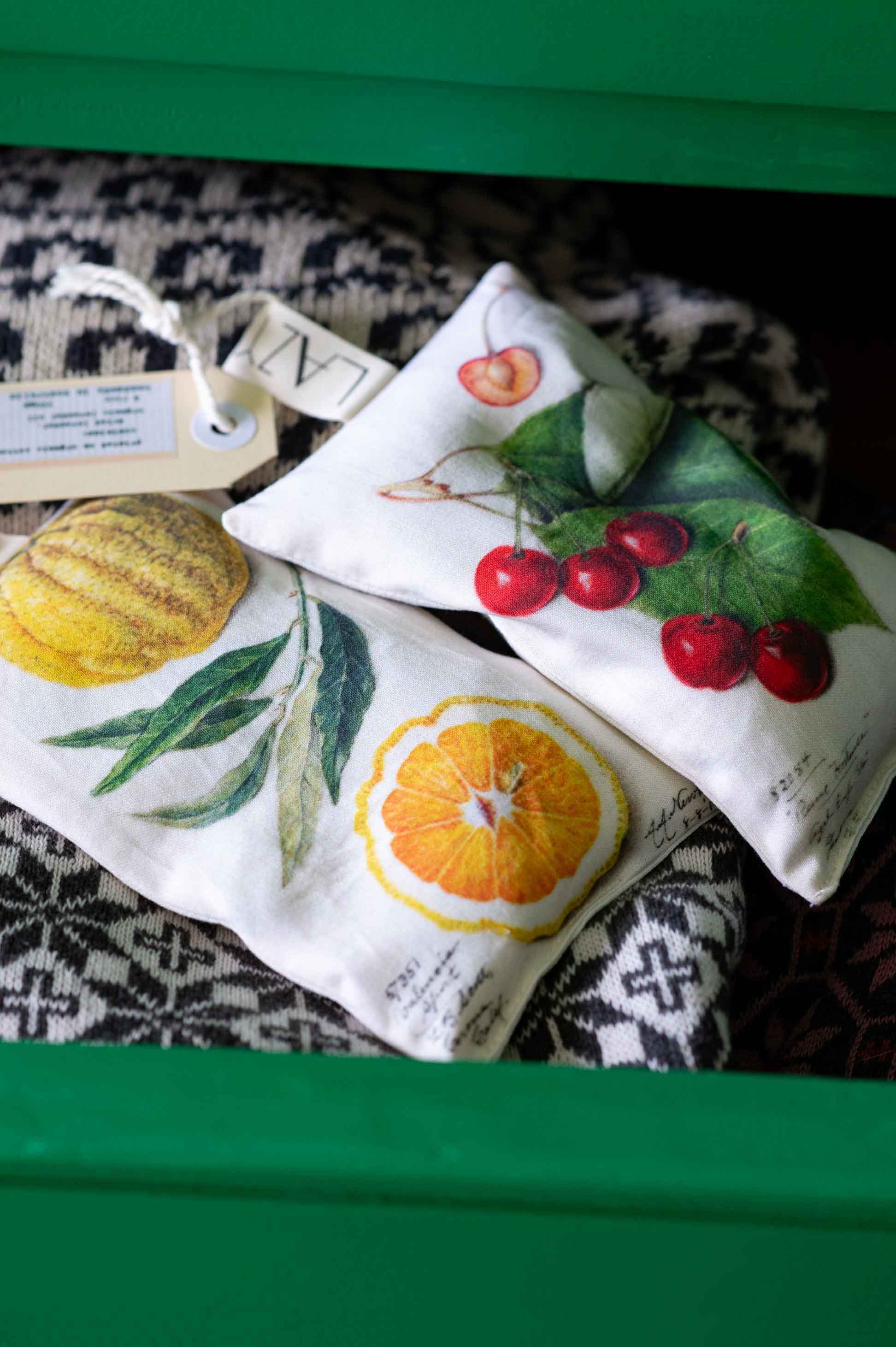 Lazybones - Wholesale Sachet - Fragaria - Lavender Scented Sachet3