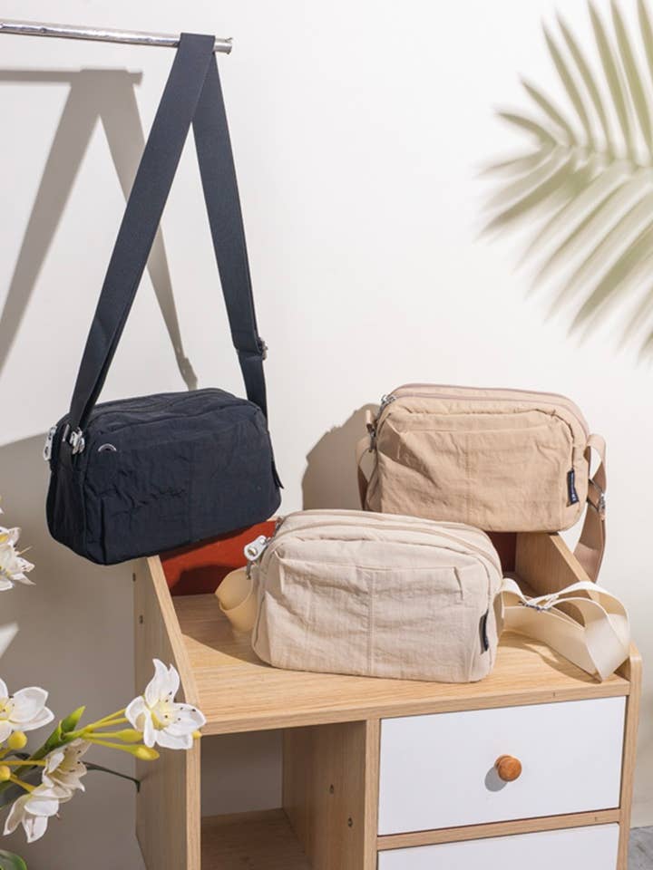 ..0806 Everywhere Essentials Crossbody Camera Bag SI-28552 for wholesale by 42POPS