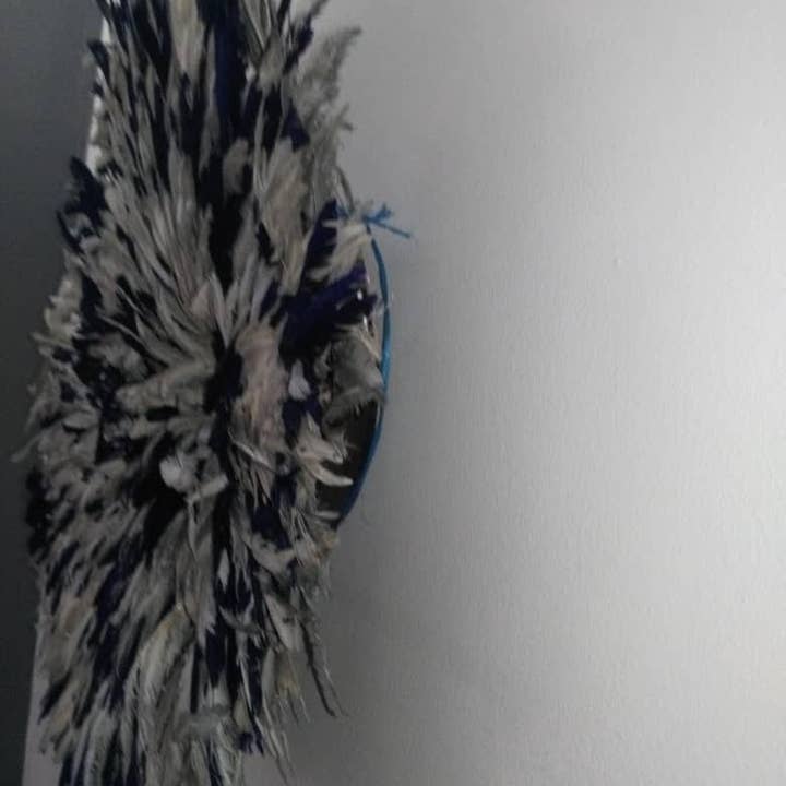 HOME DECOR FR - Wholesale Decorative Tabletop Object - White, navy blue and gray speckled juju hat1