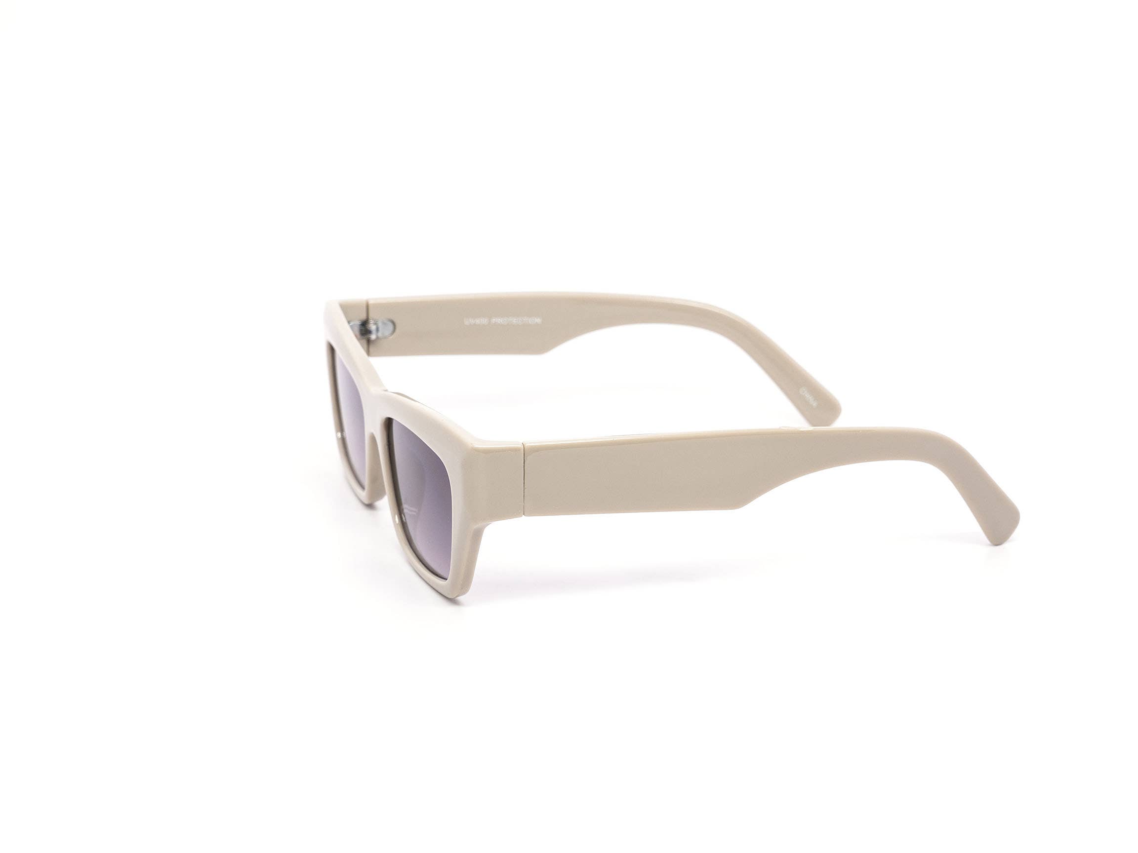 Still Friday - Wholesale Sunglasses - Women's - Modern Retro Chunky Rectangular Sunglasses7