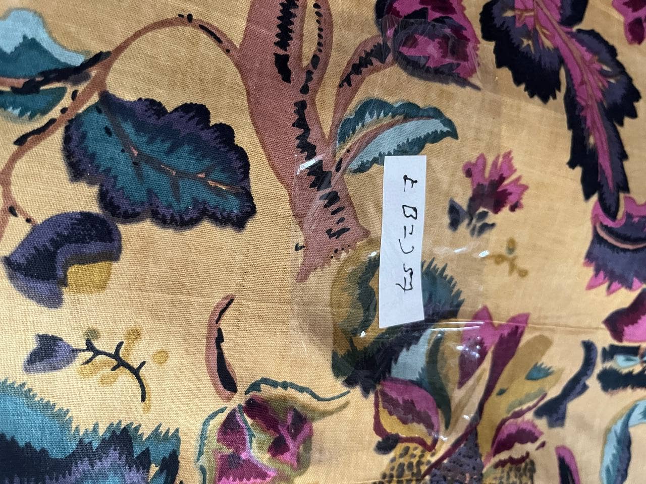 GYPSY STUDIO – Großhandel Textilfarbe – Baumwollstoff mit Blumenmuster, Meterware1