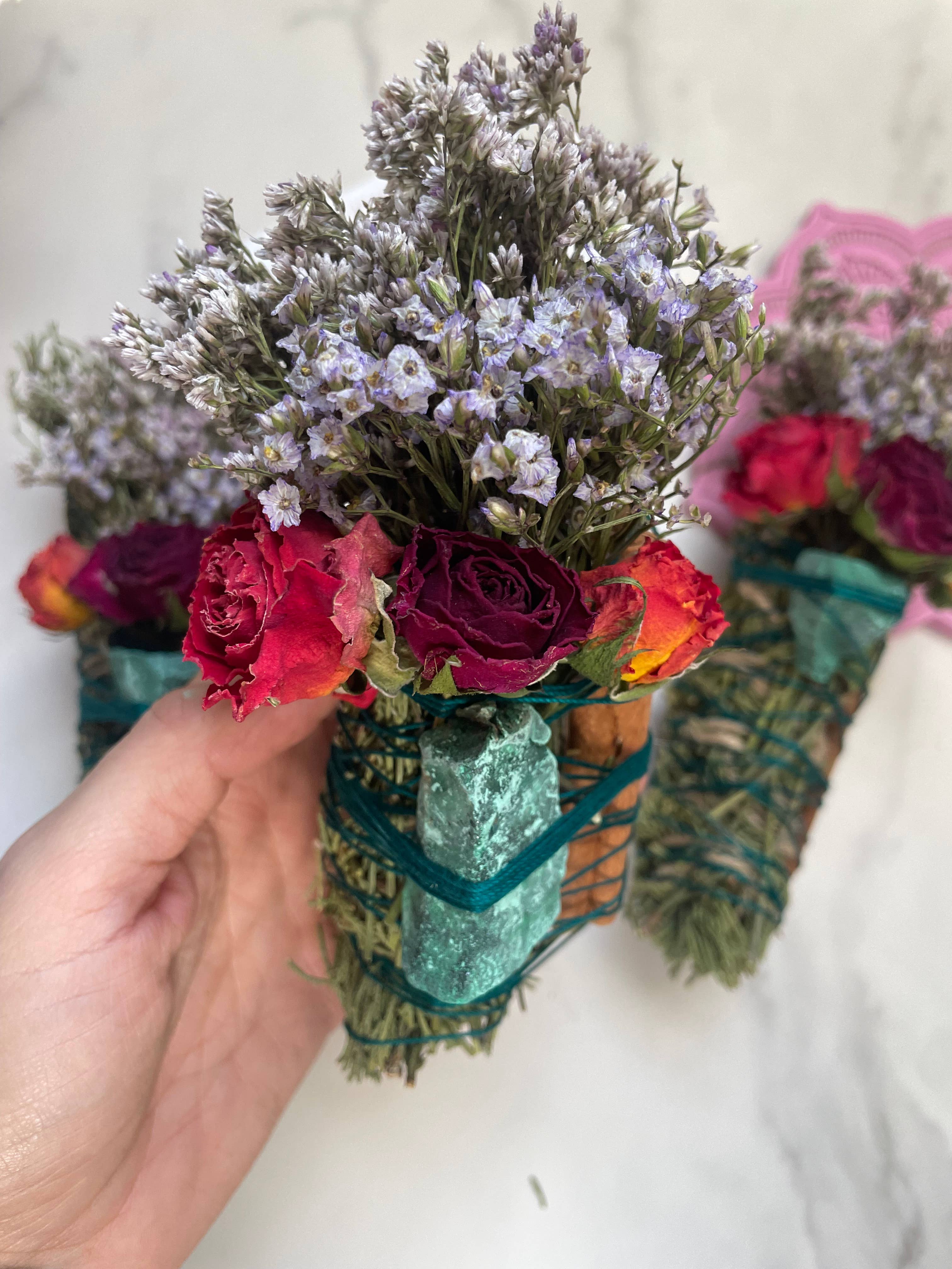 CharlieHaze - Wholesale Smudge Stick - Malachite , Palo Santo, Juniper, and Cinnamon Smudge Stick6