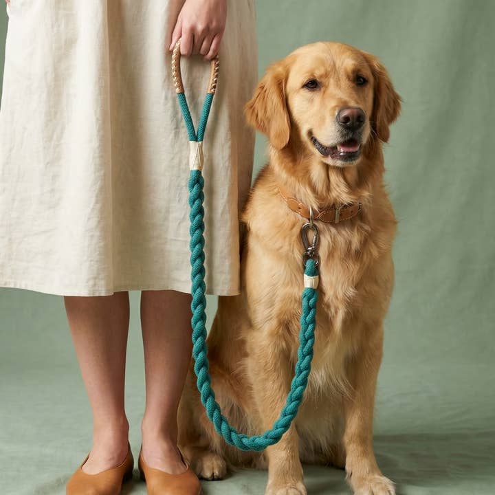 Handcrafted Dog Rope Leash | For Medium and Large Pets for wholesale by Monli Handcrafted Pet Toys