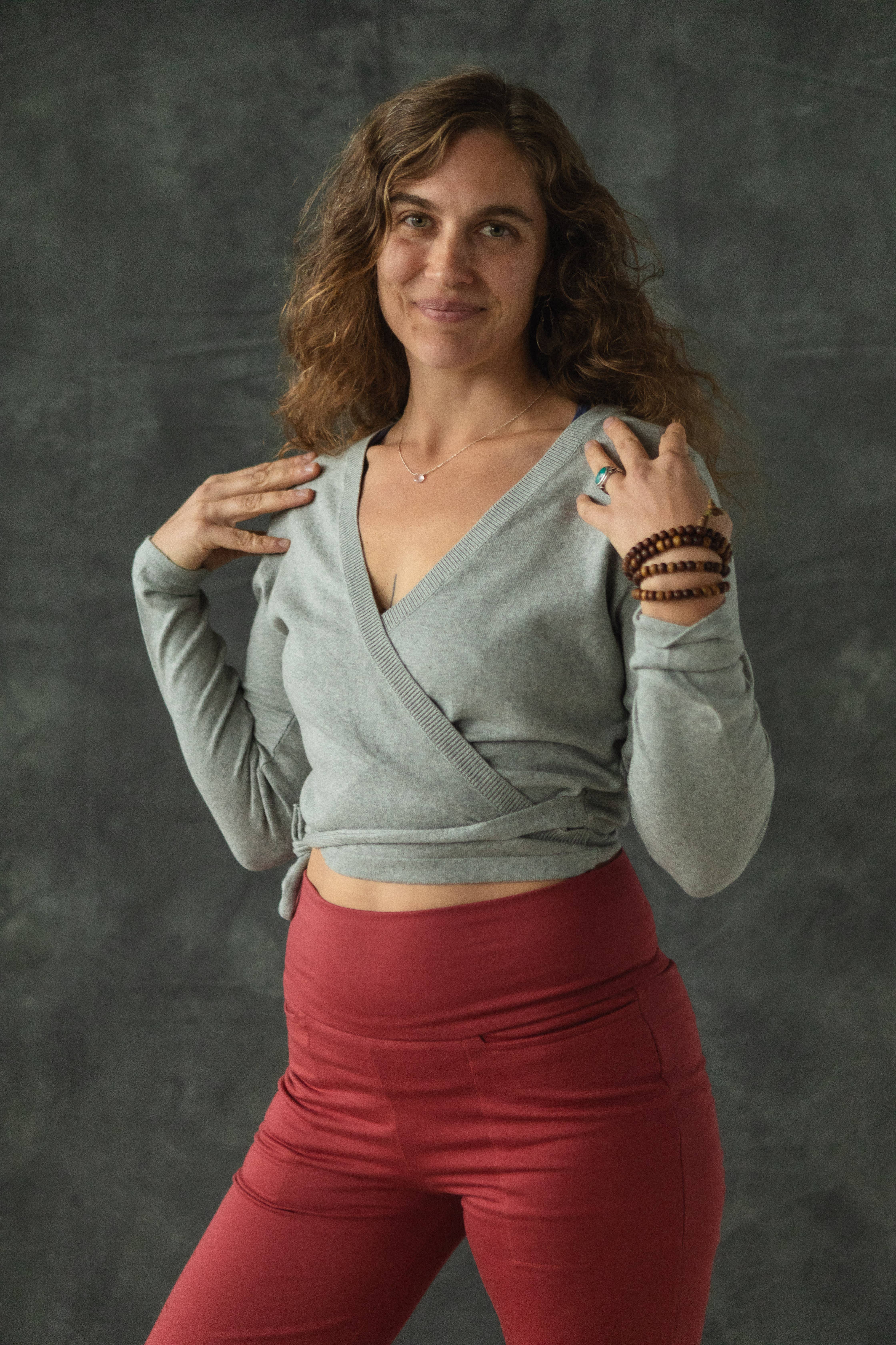 UNA PLUMA - Wholesale Knit Sweater - Women's - Colibrí Wrap Sweater - Organic Cotton Wrap12