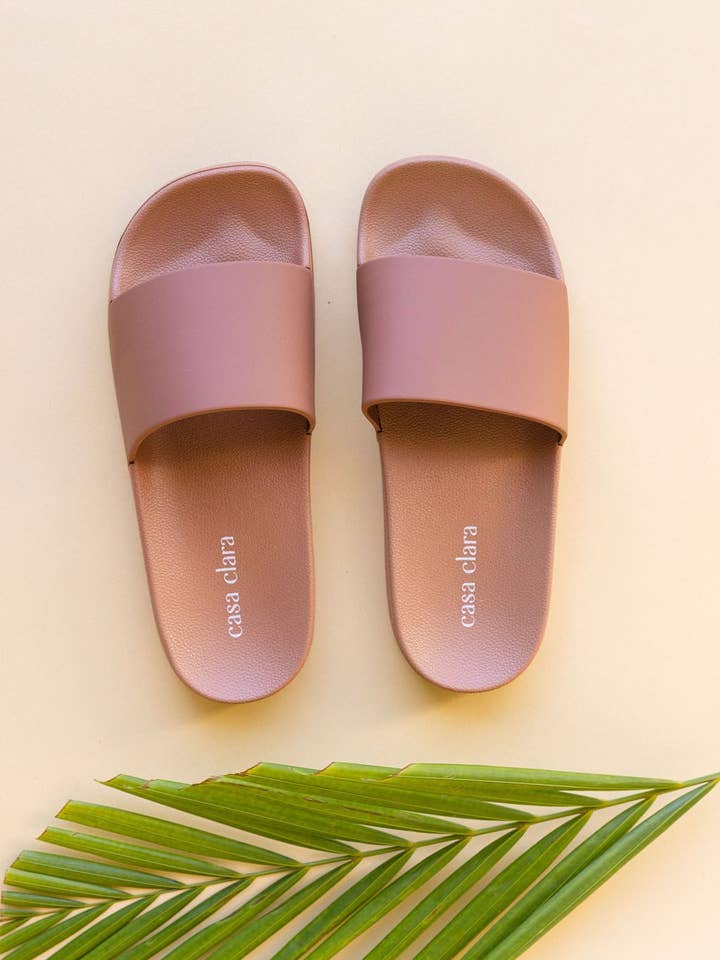 tommy slide for wholesale by Casa Clara