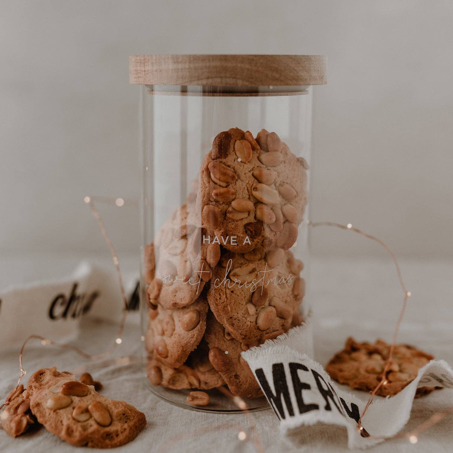 Eulenschnitt - Wholesale Jar - Storage Jar Sweet Christmas 19cm (PU = 4 pcs)0