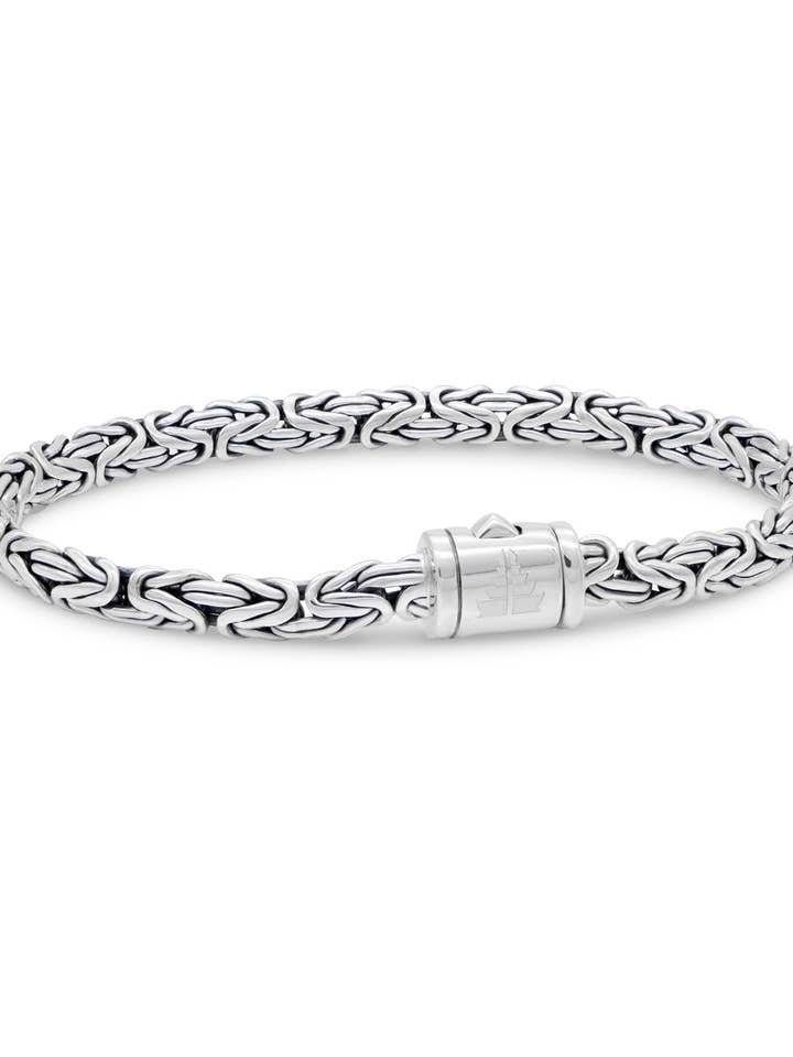 Borobudur Chain Bracelet 5mm Oval for wholesale by DEVATA