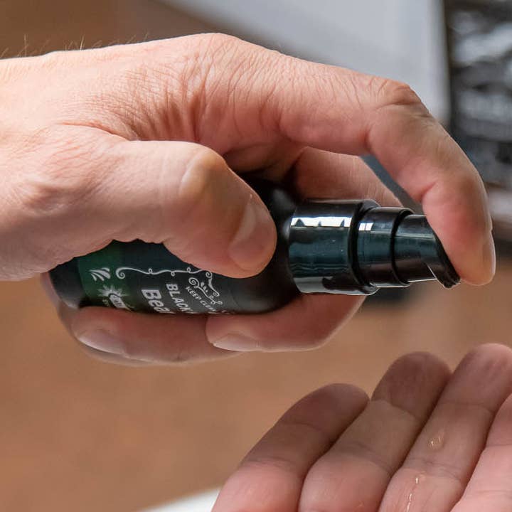 Latika Beauty - Wholesale Beard Styling Product - Beard Oil - Grit ⚫ Gift for Men1