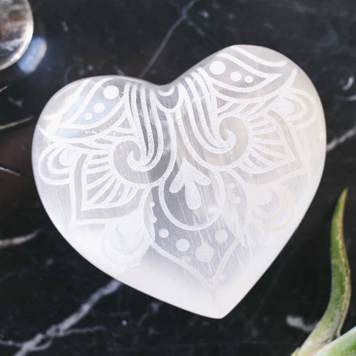 Fractalista Designs - Wholesale Spiritual Stone/Crystal - WAY Selenite Heart Crystal Mothers Day Mother's Day Gifts fo0