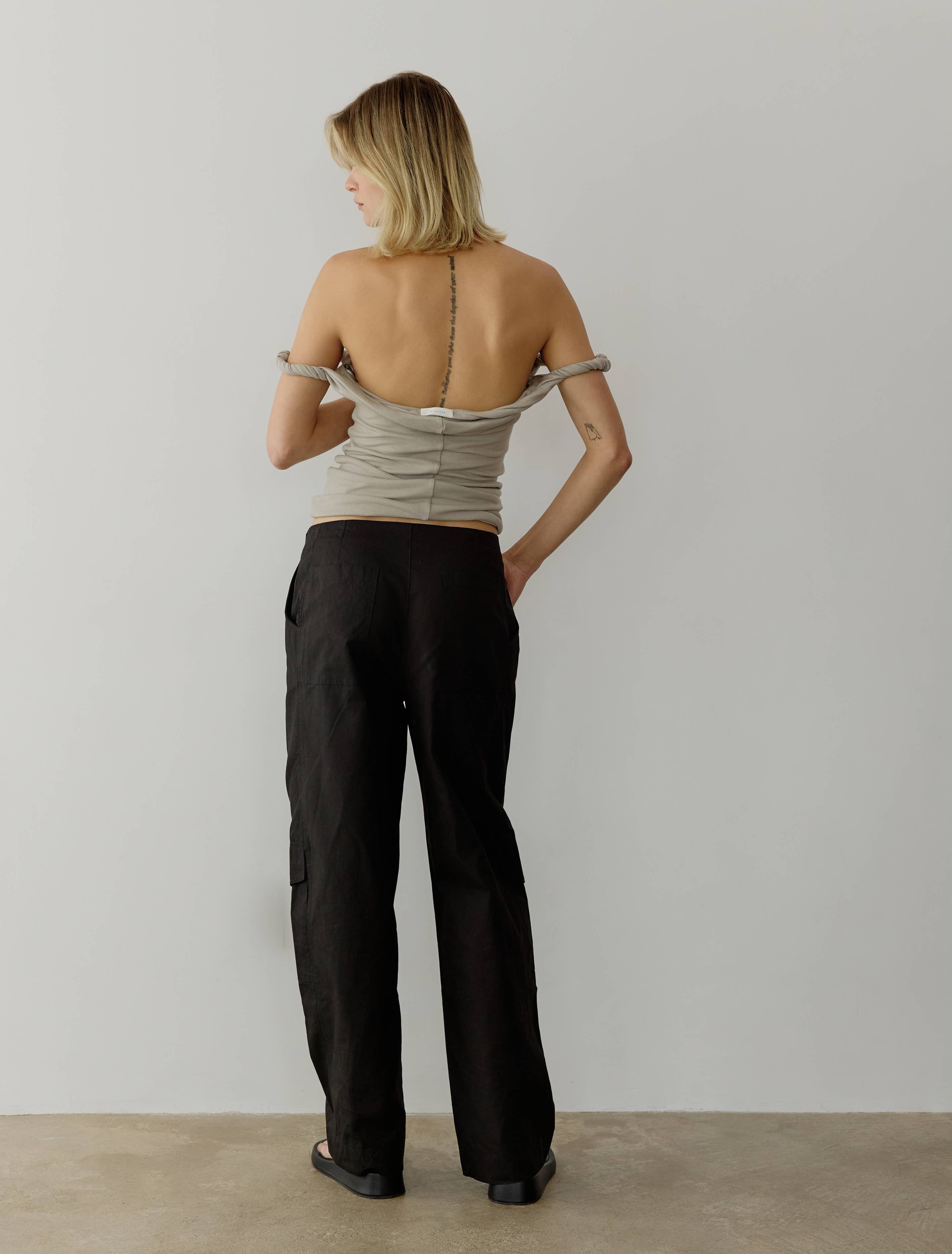 MOD REF - Wholesale Blouse - Women's - The Alix Top | Twisted Off the Shoulder Tank Top13