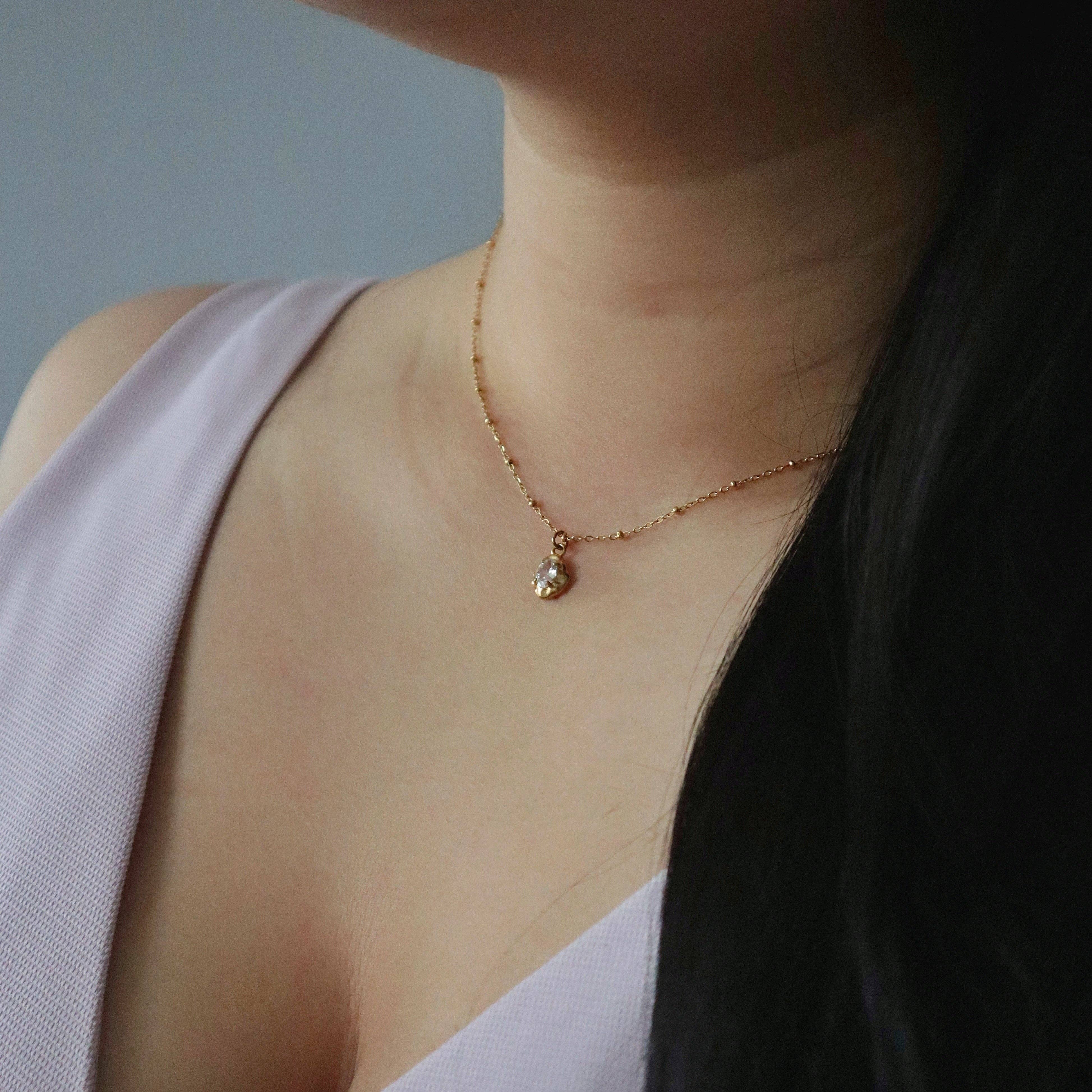 JESSA Jewelry - Vente Colliers à pendentif - Collier Raina Pebble | Collier à pendentif1