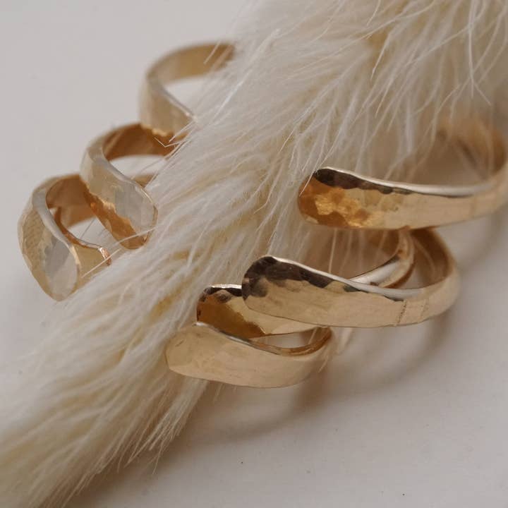 Kundi & Co - Wholesale Band/Stacked Ring - Oar