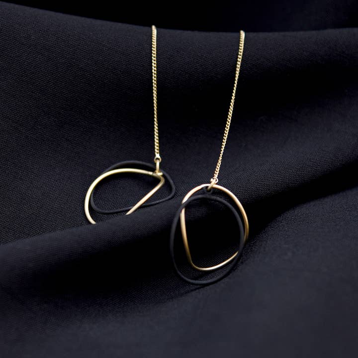 Pursuits - Wholesale Dangle Earrings - Ditto Ear Drapes