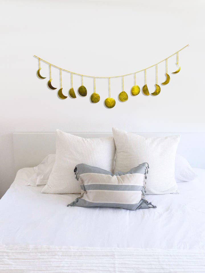 Suspensão na parede da fase da lua - ouro por atacado de Skadmas