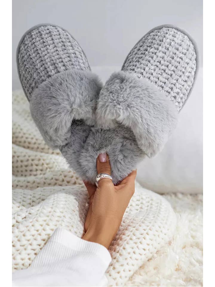 No Doubt Shoes - Wholesale Slippers - Women's - WOMENS KNITTED SNUG FAUX FUR SLIPPERS