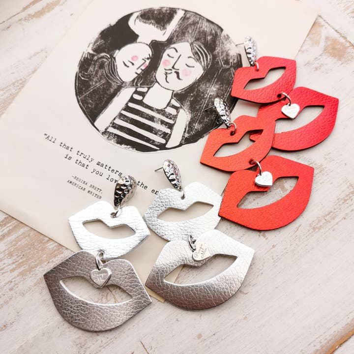 Ohrringe aus Polyskin in Form von Lippen für den Großhandel von Pampa Mia