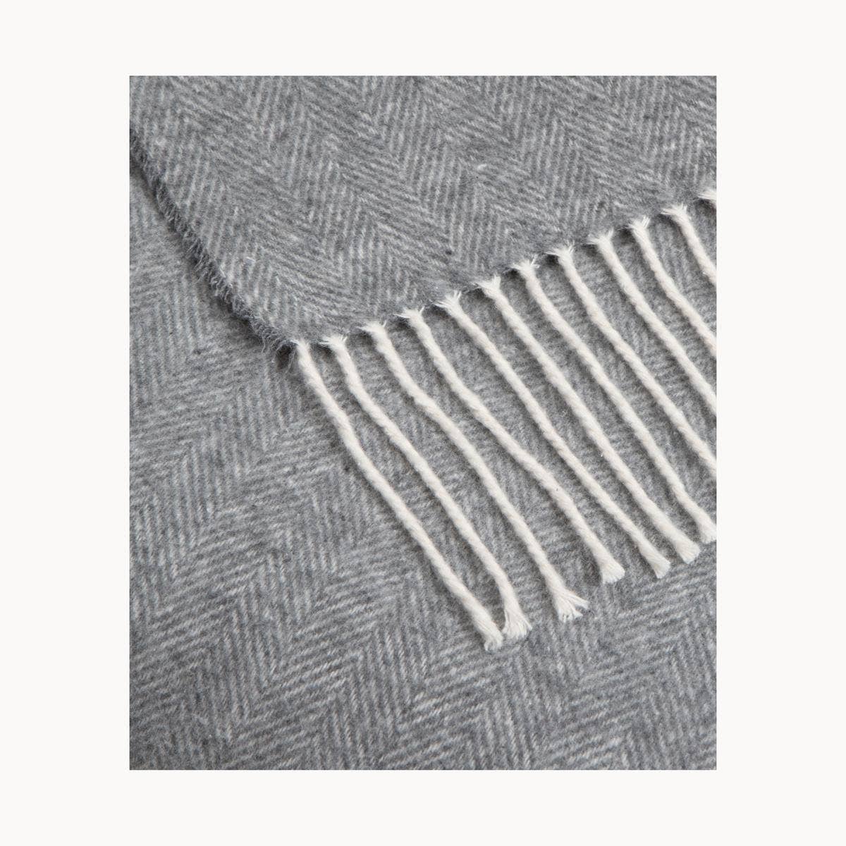 SOFIA TOSCANO - Wholesale Throw blanket - Super Soft Babele Herringbone - Plaid in Recycled Cotton6