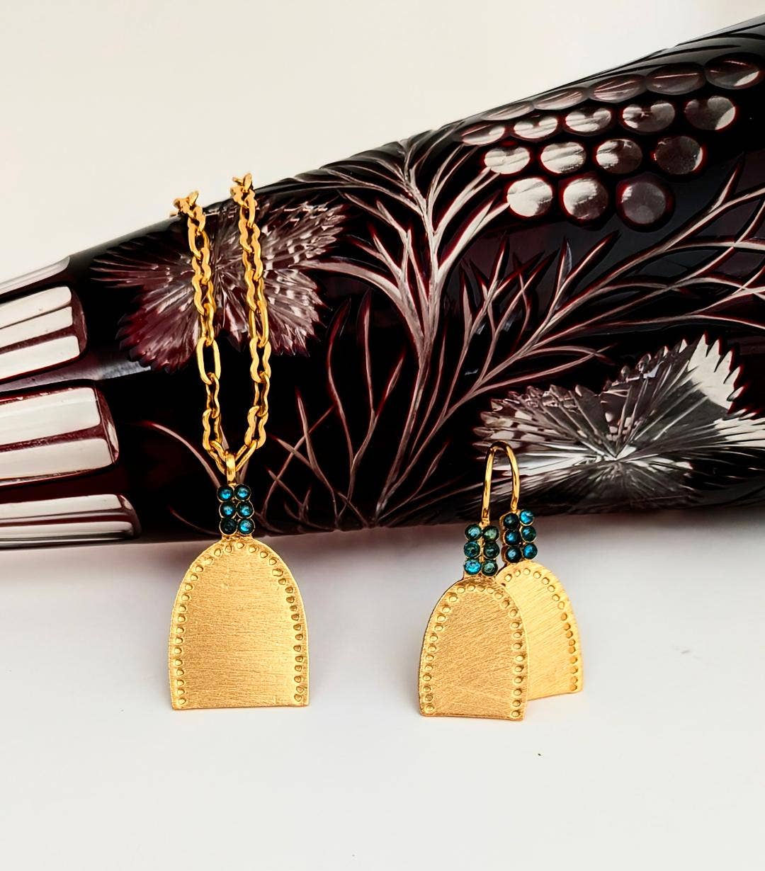 Isabel Lamadrid – Engroshandel Hængeøreringe og creoløreringe – XIAN Apatitter Øreringe3