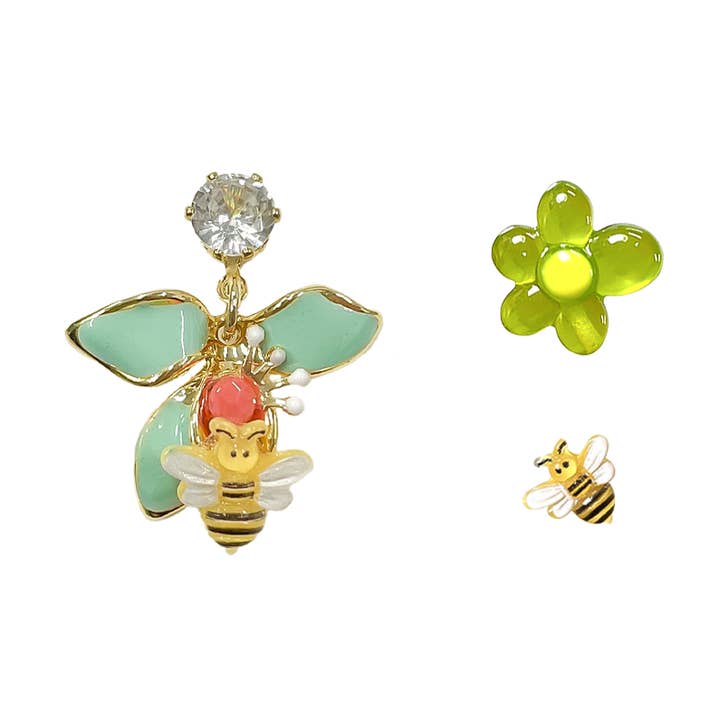 Orecchini non corrispondenti Bee & Jelly Flower per la vendita all'ingrosso da parte di Artynkitsch